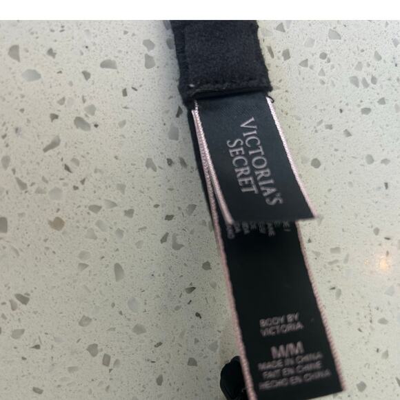Victoria’s Secret Black Bralette size M - Picture 5 of 8